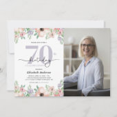 Elegant Pastel Floral Photo 70th Birthday Party Einladung (Vorderseite)
