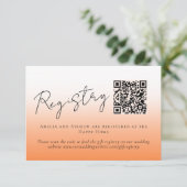 Elegant Peach Orange Fuzz QR Code Wedding Registry RSVP Karte (Stehend Vorderseite)