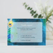 Elegant Peacock Feathers Blue Wedding RSVP (Stehend Vorderseite)