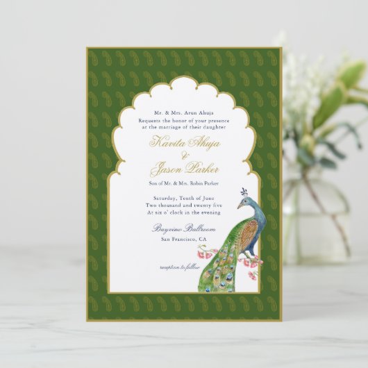 Elegant Peacock Indische Hochzeit Dunkelgrün Einladung (Stehend Vorderseite)