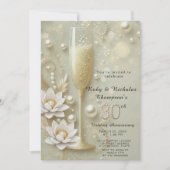 Elegant Pearl & Champagne Glass 30. Wedding Anniv Einladung (Vorderseite)