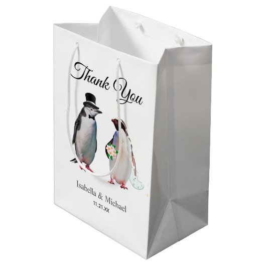 Elegant Penguin Couple Danke für Hochzeit Mittlere Geschenktüte (Rückseite Schrägansicht)