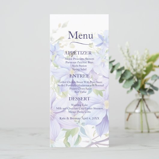Elegant Periwinkle Clematis Wedding Menu Menükarte (Stehend Vorderseite)