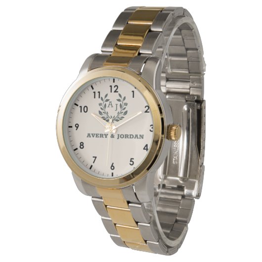 Elegant Personalized Wedding Couple Names Armbanduhr (Schrägansicht)