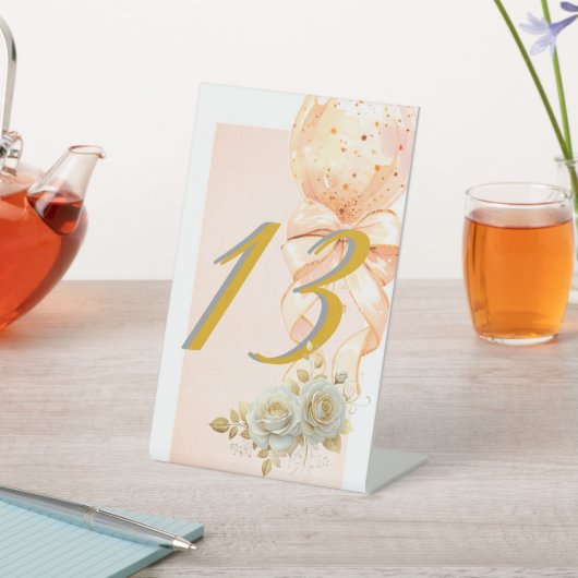 Elegant Pink and Gold Balloon Birthday Party Table Sockelschild (In SItu)