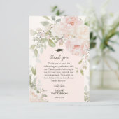 Elegant Pink Floral Graduation Dankeskarte (Stehend Vorderseite)