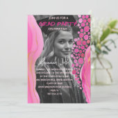 Elegant Pink Marble Graduation Invitation  Einladung (Stehend Vorderseite)