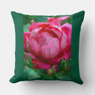 Elegant Pink Rose Floral Throw Pillow with Dark Gr Kissen