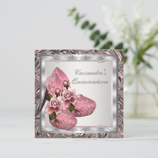 Elegant Pink Rose Quinceanera Einladung (Stehend Vorderseite)
