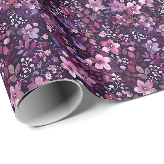 Elegant Plum & Berry Floral Geschenkpapier (Rolleneckpunkt)