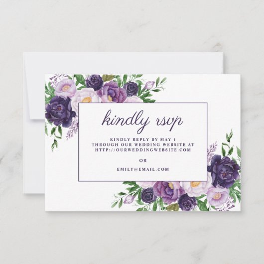 Elegant Plum Lila Floral Wedding Website UAWG RSVP Karte (Vorderseite)