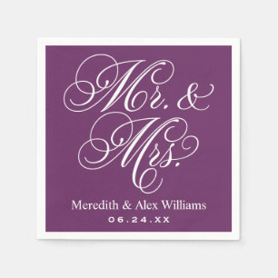 Elegant Plum Mr. und Mrs. Script Custom Monogram Serviette
