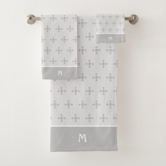 Elegant Polka Dots on Light Silver Gray Badhandtuch Set (Insitu)