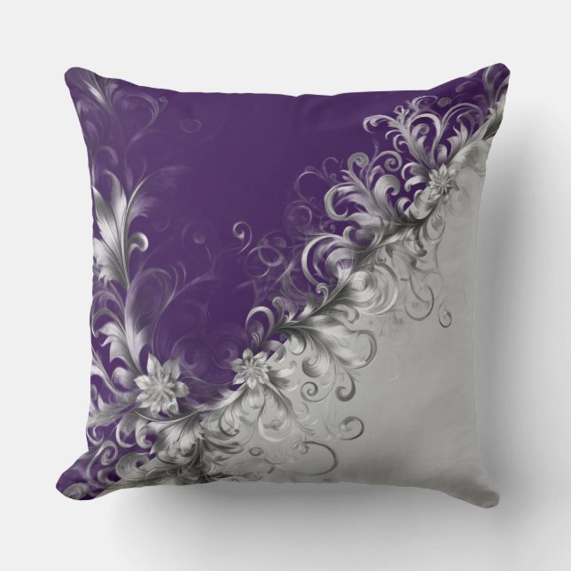 Elegant Purple and Silver Accents Kissen (Vorderseite)