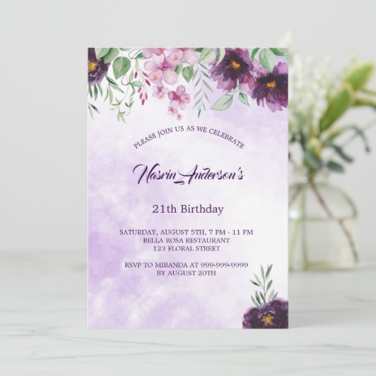 Elegant Purple Floral Birthday Invitation Einladung (Stehend Vorderseite)