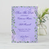 Elegant Purple Florals Wedding Save The Date Card Einladung (Stehend Vorderseite)