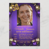 Elegant Purple & Gold Balloons Photo 50th Birthday Einladung (Vorderseite)