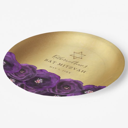 Elegant Purple Rose Floral Gold Bat Mitzvah Pappteller (Schrägansicht)