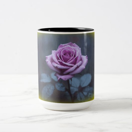 Elegant Purple Rose in the Rain Mug Zweifarbige Tasse (Mittel)
