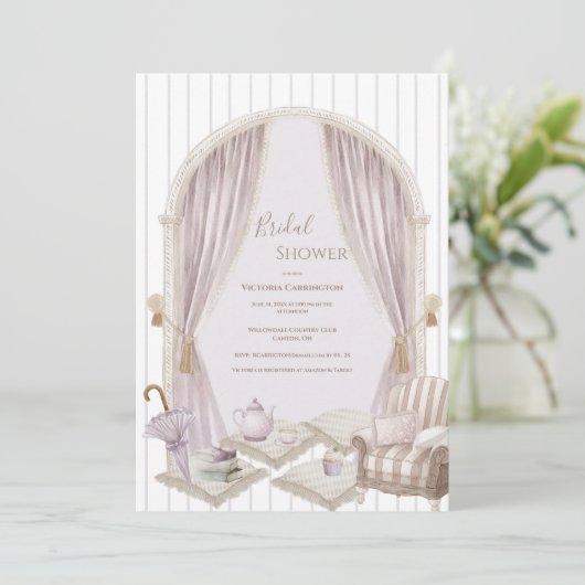 Elegant Purple Stripe Bridal Shower Einladung (Stehend Vorderseite)