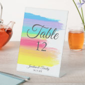 Elegant Rainbow Wedding Monogram Tischnummer Sockelschild (In Situ)