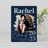 Elegant Real Silver Typografy Class of Abschluss Folieneinladung (Stehend vorne)