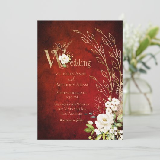 Elegant Red Floral Rustic Script Wedding Einladung (Stehend Vorderseite)