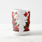 Elegant Red Letter A by Roses and Butterfly Kaffeetasse (Mittel)