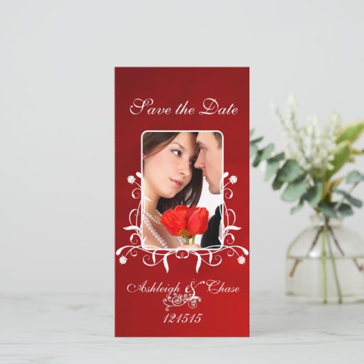 Elegant Red Satin Rette das DateYour-Foto Save The Date (Stehend Vorderseite)