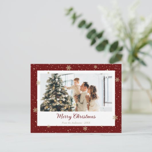 Elegant Red Snowflake Feiertagspostkarte (Stehend Vorderseite)