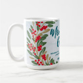 Elegant Red Wreath Holly Berries Gold Merry Xmas Kaffeetasse (Links)