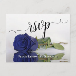 Elegant reflektiert die blaue Rose Hochzeit RSVP Postkarte