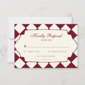 Elegant Retro Checkered Burgundy Wedding RSVP Karte (Vorderseite)