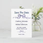 Elegant Ribbon & Bow Romantic Wedding Navy & White Save The Date (Stehend Vorderseite)