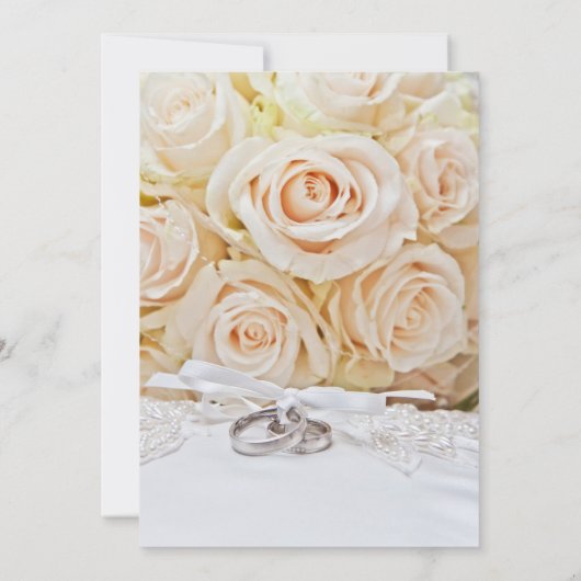 Elegant Rings & Cream Rose Bouquet Wedding  Einladung (Rückseite)