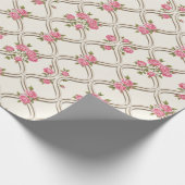 Elegant Rococo Revival Pink Floral & Beige Lattice Geschenkpapier (Ecke)