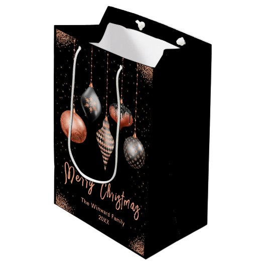 Elegant Rose Gold and Black Ornament Christmas Mittlere Geschenktüte (Vorderseite Schrägansicht)