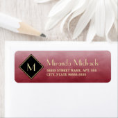 Elegant rot mit einfachem Goldmonogramm (Insitu)