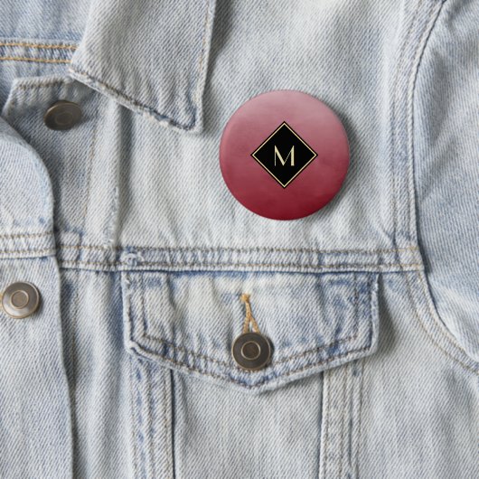 Elegant rot mit einfachem Goldmonogramm Button (Beispiel)