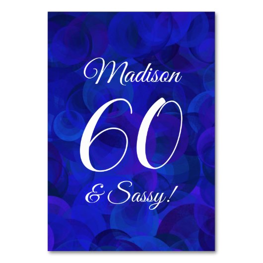 Elegant Royal Blue 60 & Sassy Birthday Party Tischnummer (Vorderseite)