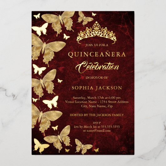 Elegant Ruby Red Gold Butterfly Quinceanera Folieneinladung (Vorderseite)
