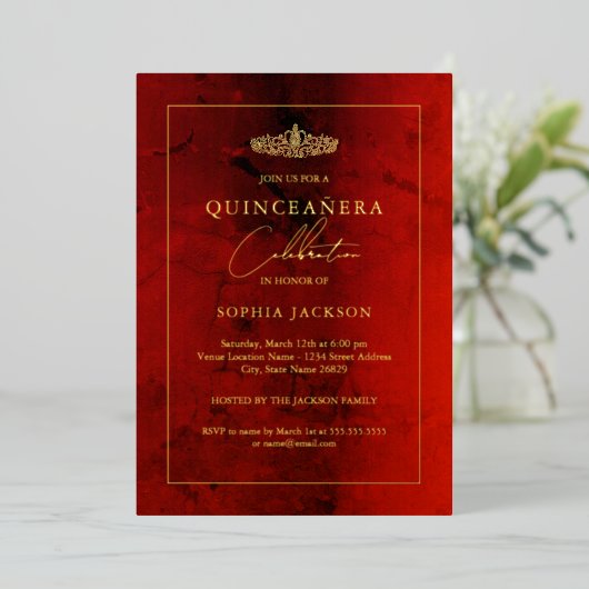 Elegant Ruby Red Gold Quinceanera 15. Folieneinladung (Stehend vorne)