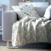 Elegant Sage Cream Minimalist Boho Floral Pattern Fleecedecke