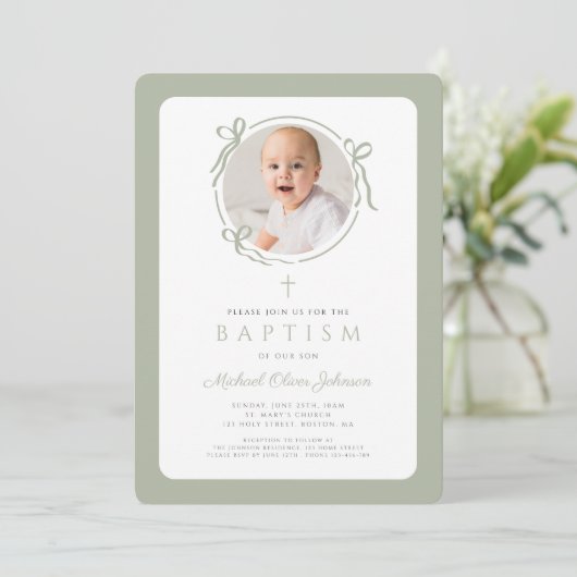 Elegant Sage Green Bow Photo Boy Baptism Einladung (Stehend Vorderseite)