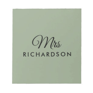 Elegant Sage Green Custom Mrs. Script Family Name Notizblock
