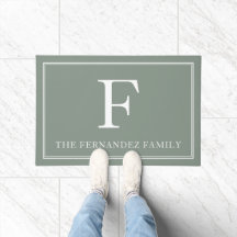 Elegant Sage Green Initial Familienname