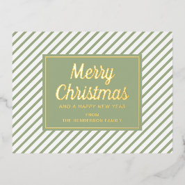 Elegant Sage Green Script Frohe Weihnachten Gold Folien Feiertagspostkarte