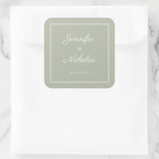Elegant Sage Green Script Wedding Quadratischer Aufkleber (Tasche)