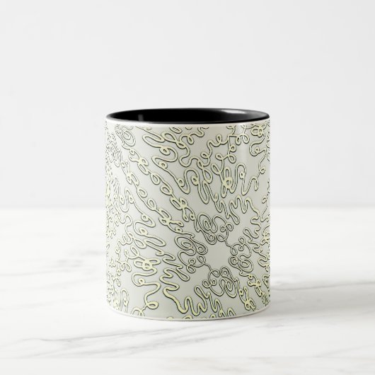 Elegant Scribble Pattern in Silver & Gold Zweifarbige Tasse (Mittel)