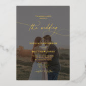 Elegant Script 5 Foto Hochzeit Folieneinladung (Vorderseite)